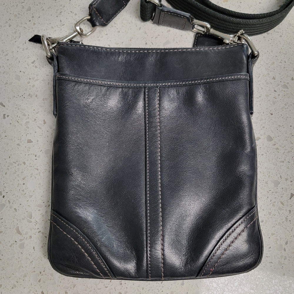 Coach Vintage Black Leather SOHO Crossbody Sling Bag.